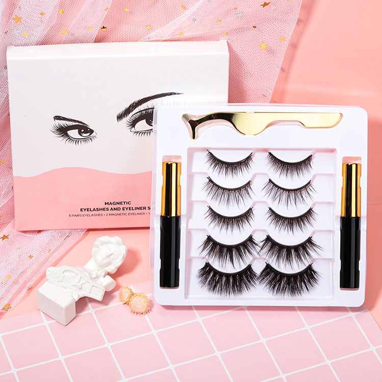Paano madaling makamit ang isang magnetic eyeliner na may kit ng eyelashes na madaling makamit ang isang pangmatagalan at natural na de-koryenteng epekto ng pampaganda ng mata?